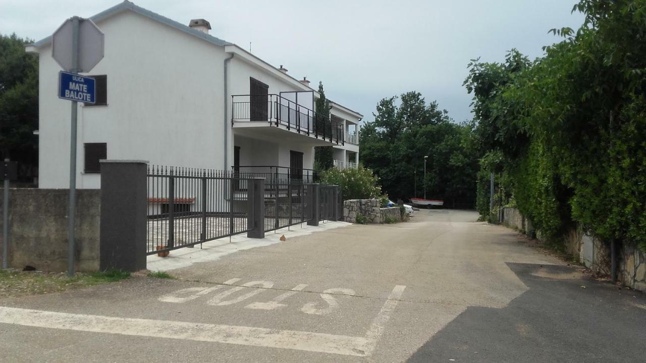 studio apartman Lady Apartamento Njivice Exterior foto